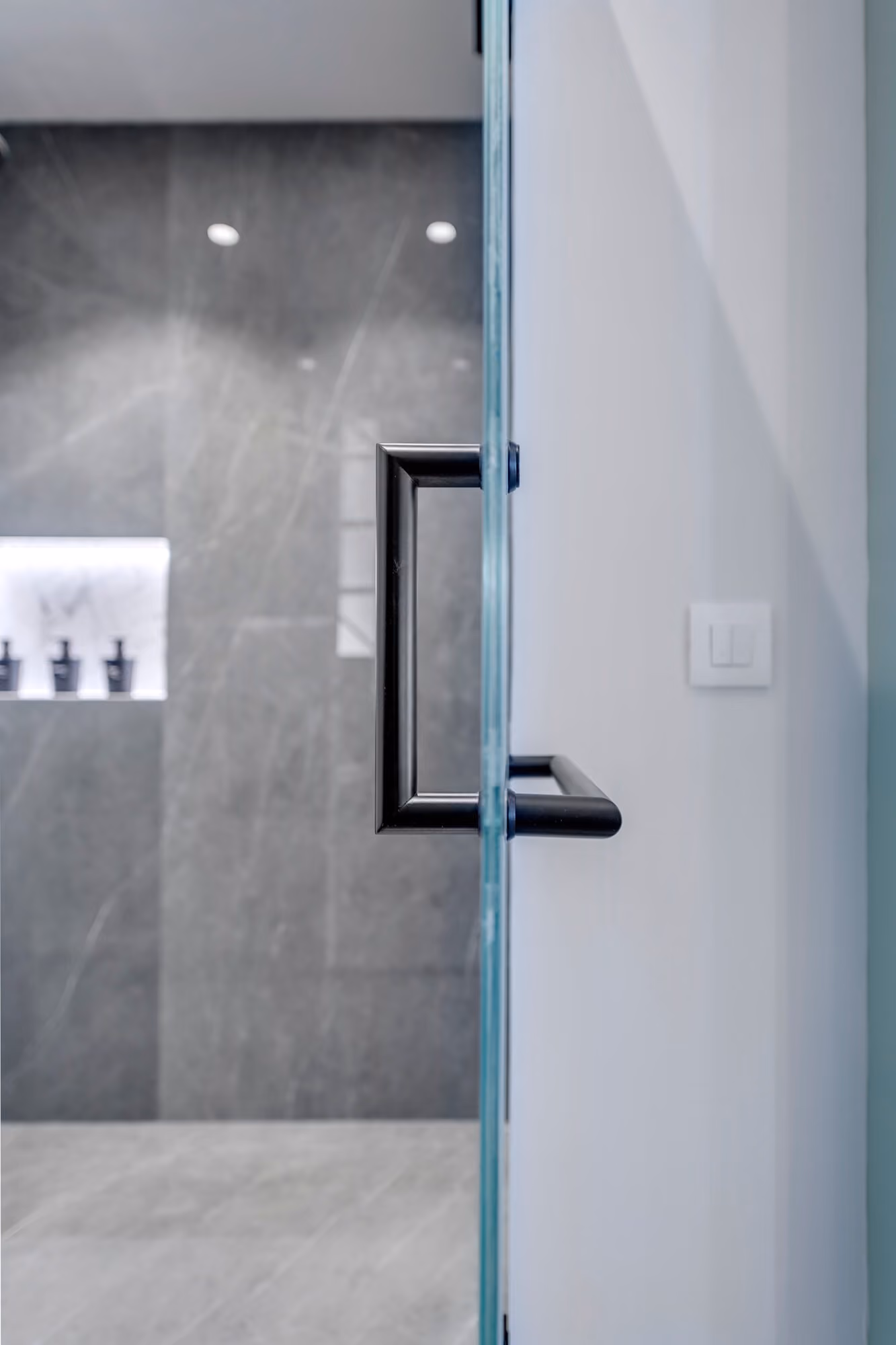 Suite bathroom