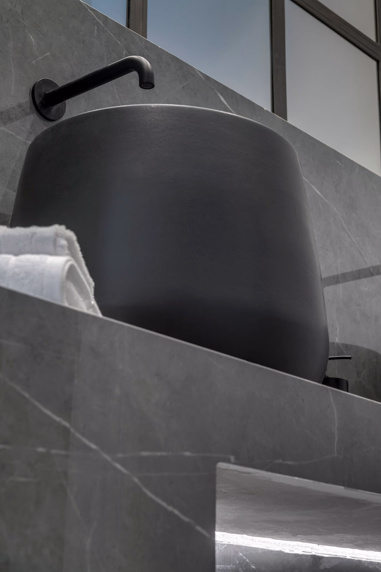 Suite bathroom