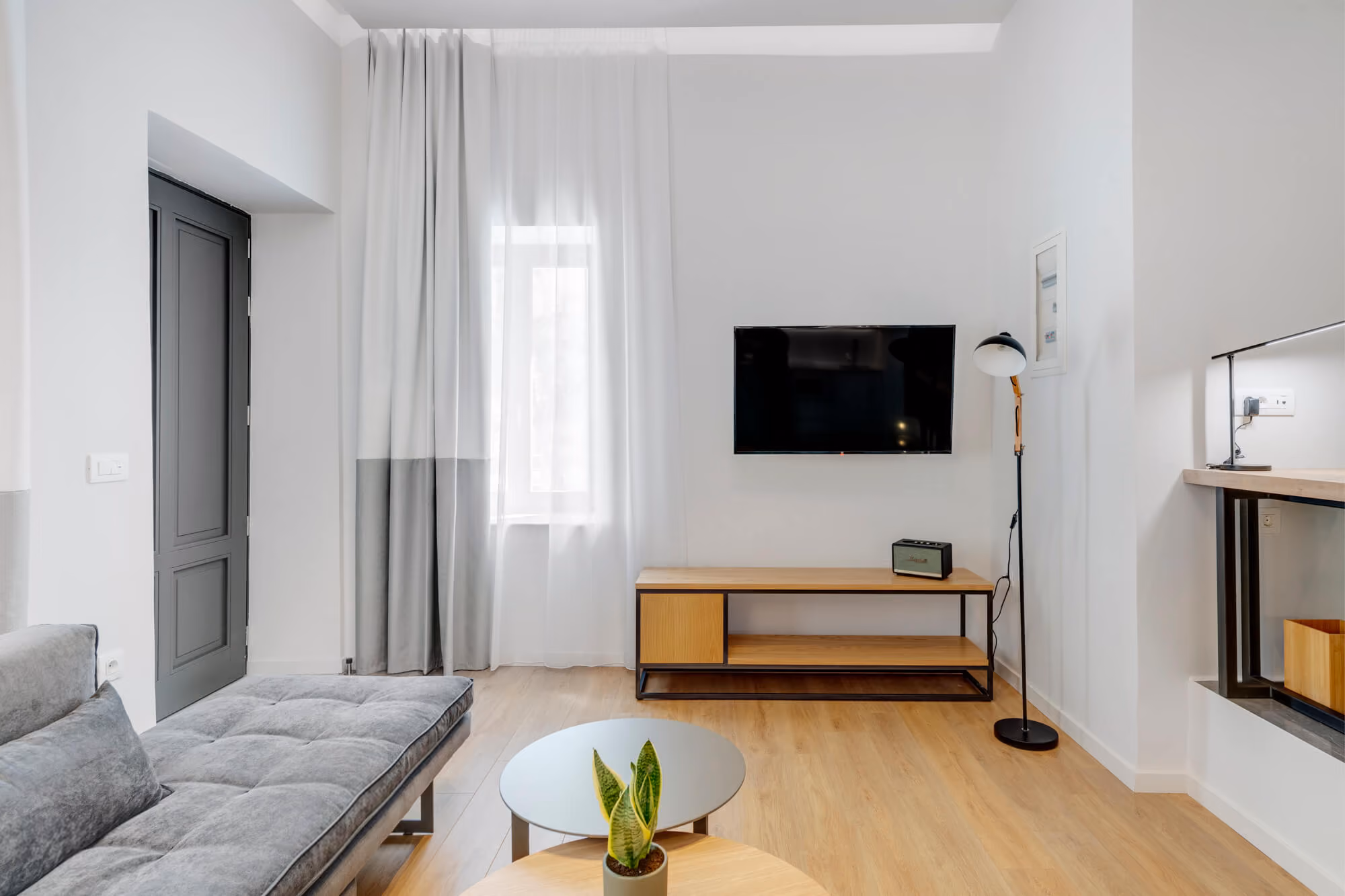 Suite living room